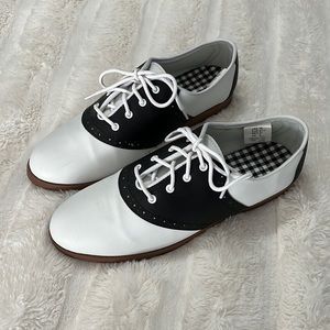 Saddle Oxfords